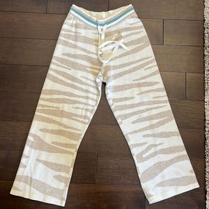 Splendid capri  Sweat pants